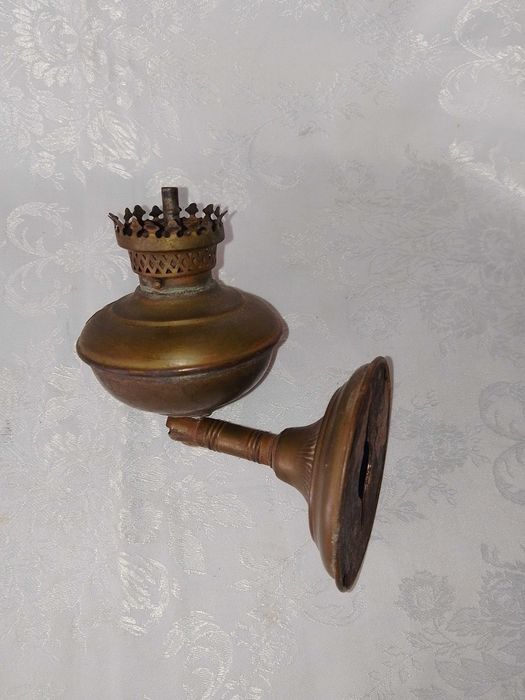 Стара бронзова лампа - Нафта