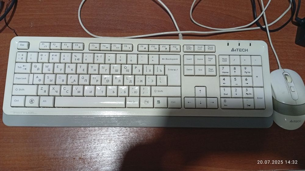 Компьютер, системный блок, монитор