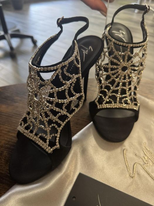 Оригинални обувки Giuseppe Zanotti