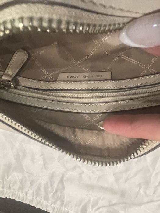 Дамска чанта - малка 25 см, Michael Kors