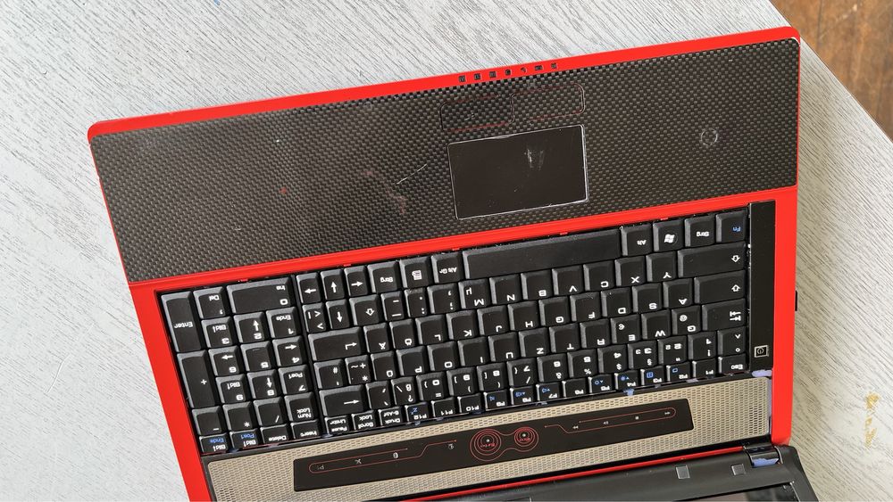 Лаптоп MSI GT725