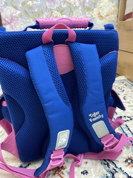 Продам портфель школьный