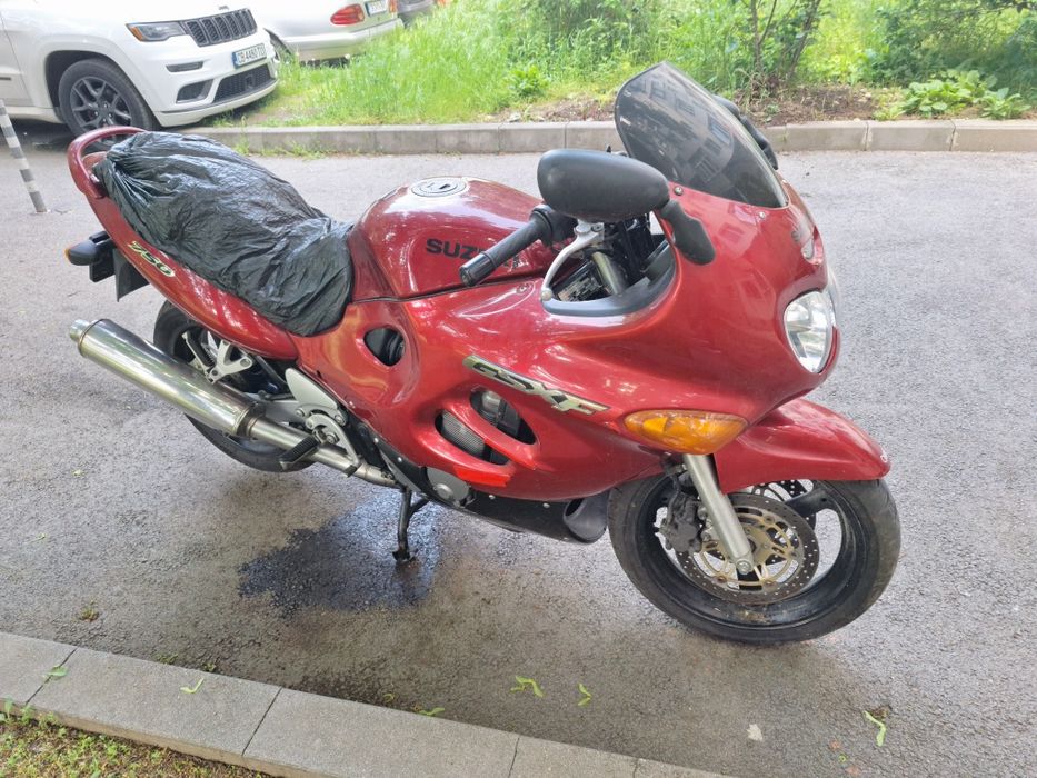 Suzuki Gsxf  750