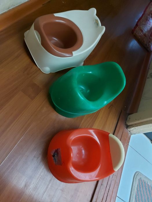 горшки детские .