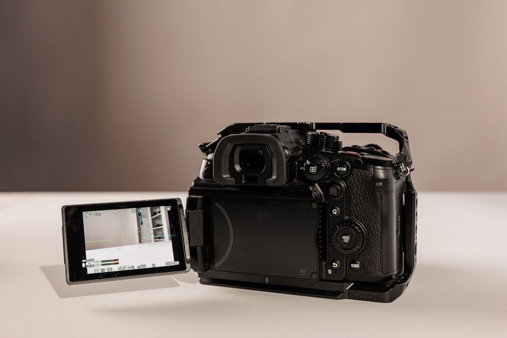 Panasonic GH6 cage SmallRig + Lumix 12-35 & 35-100 f2.8 + baterii