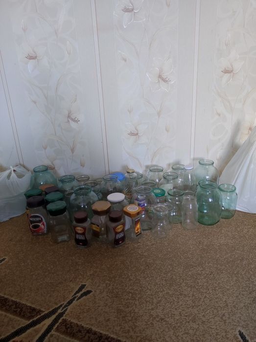 Продам      банки