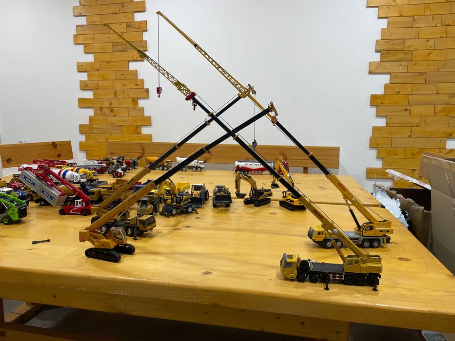 Метални макети 1:50