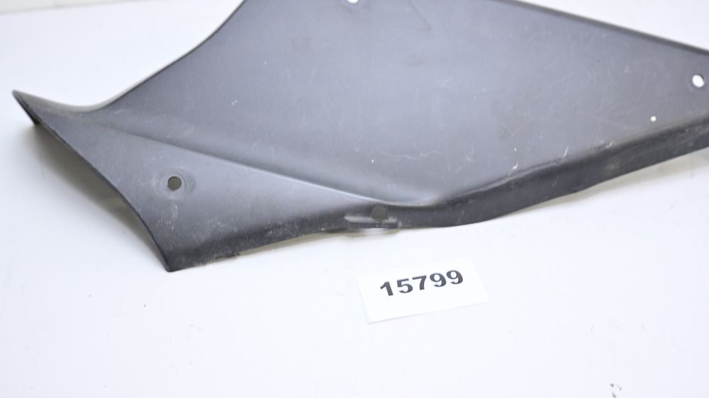 Carena Inferioara Dreapta Yamaha YZF R125 2014 - 2018
