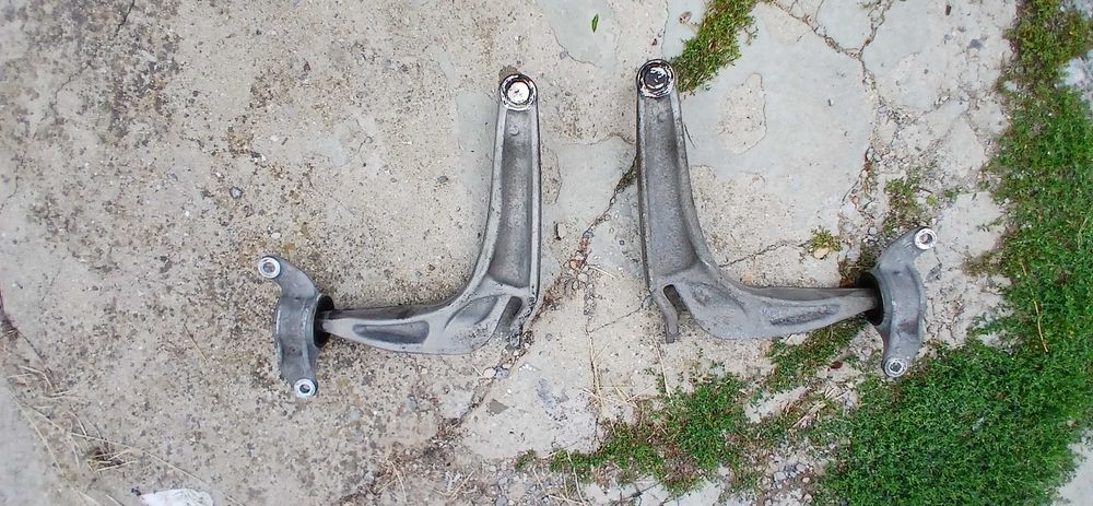 Предни носачи за Honda Civic 8 gen.