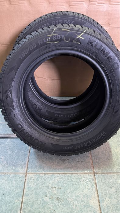 185/65/15 M+S 2 buc Kumho