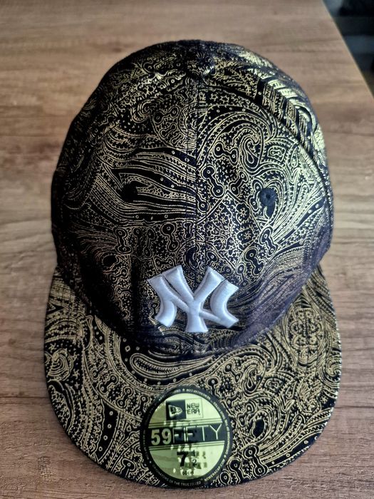 Оригинална шапка New Era 59FIFTY - NY Yankees (Paisley Gold