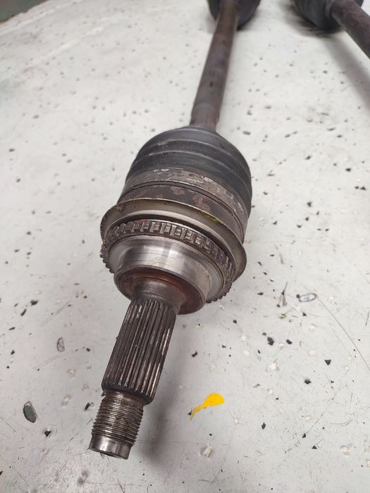 Передние привода Subaru 1992; 2002