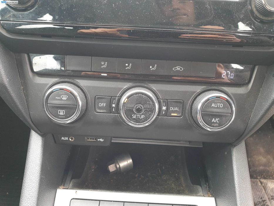 Panou Comanda AC Clima Climatronic Aer Conditionat Skoda Octavia 3 NFL Non Facelift 2013 - 2017 Cod 5E0907044K 5E0907044AB [K3957]