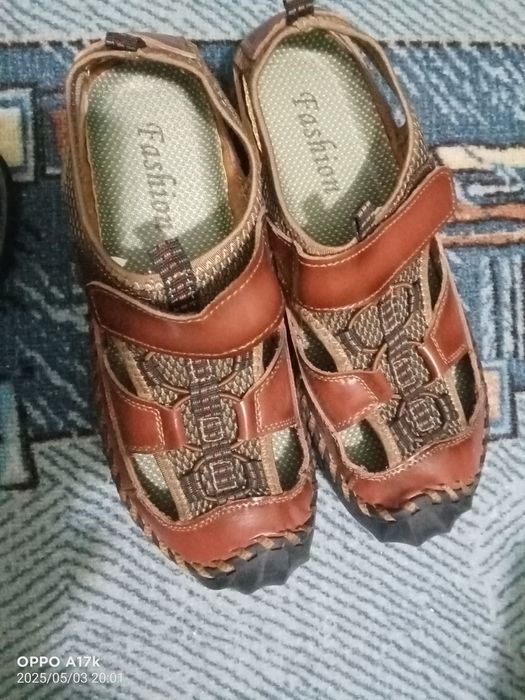 Продам туфли женский,сандалик мужские