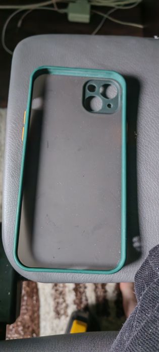 Husa iphone 15 plus ( posibil sa mearga si la 14 plus)