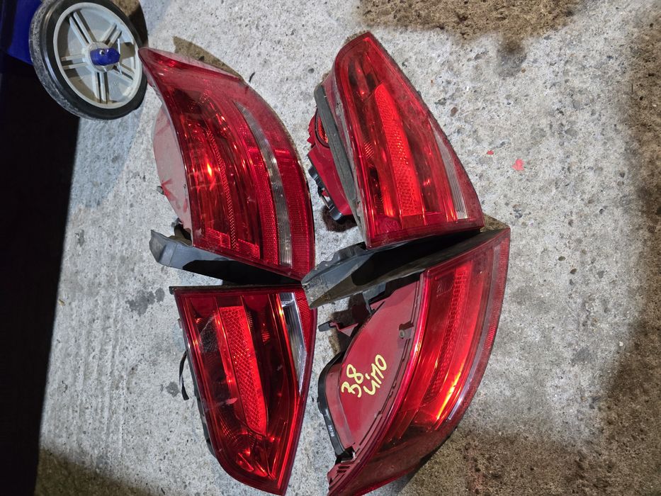 Triple/Stopuri Audi A4 B8 sedan.