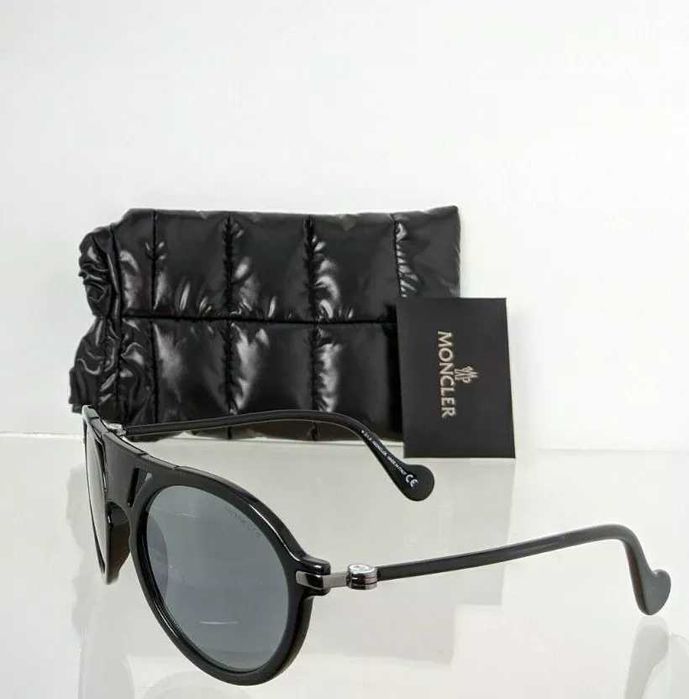Оригинални Unisex слънчеви очила Moncler -50%