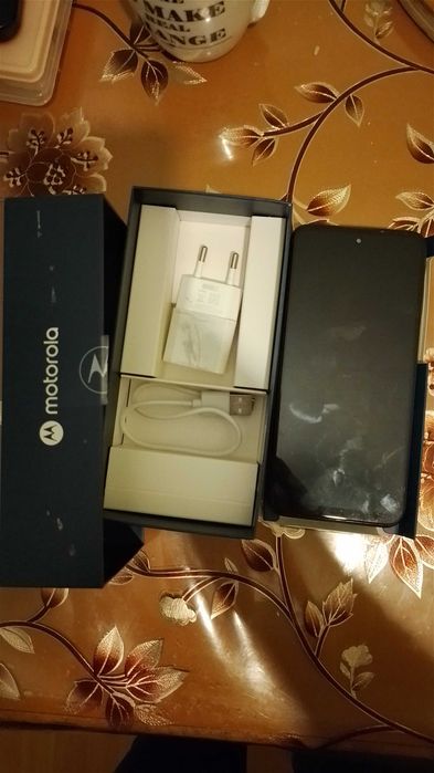 Продавам Motorola Moto G31 - 4 + 64GB