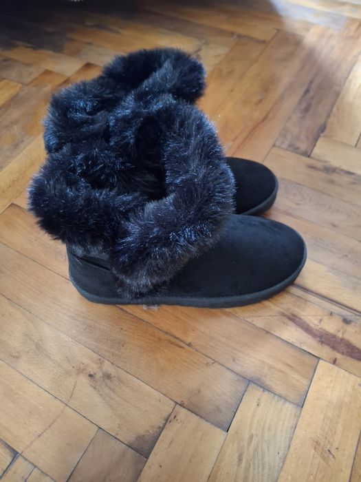 Cizme imblanite piele intoarsa
