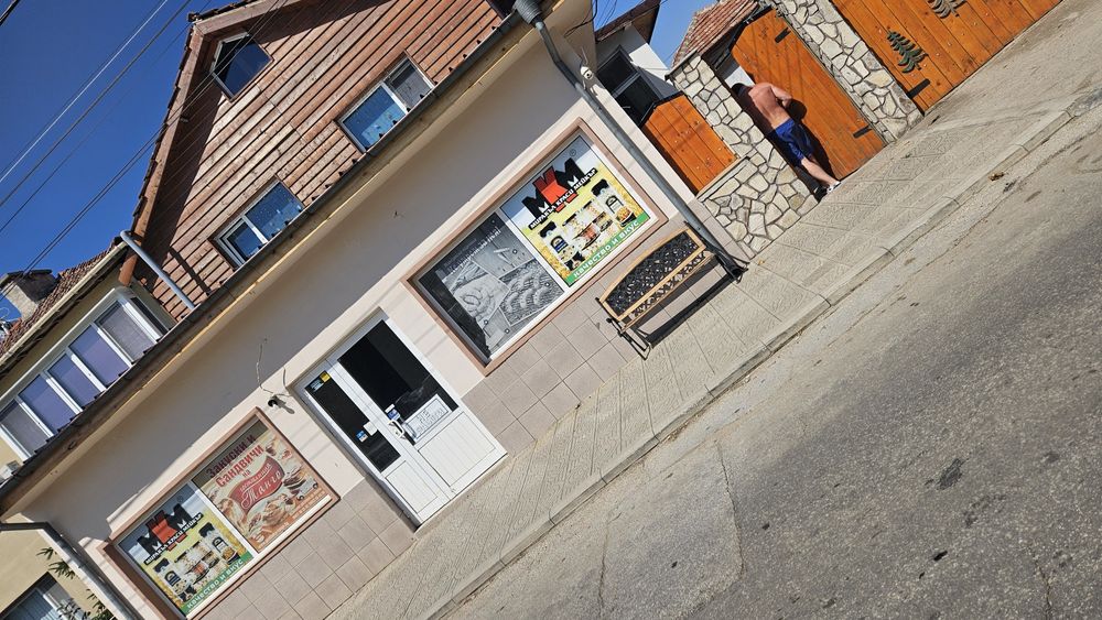 Дава се под наем Магазин в с. Черногорово, Област Пазарджик - 50 кв.м за 204 € - Снимка #1