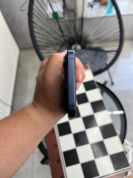 Vand sau schimb iphone 15 pro max