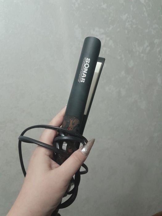 Выпрямитель для волос