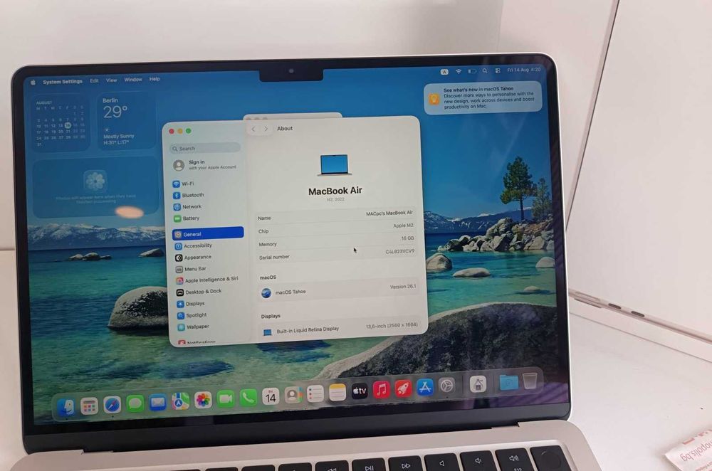 Лаптоп Apple MacBook Air 13 2022 M2 (7 зареждания,16GB,гаранция технополис)