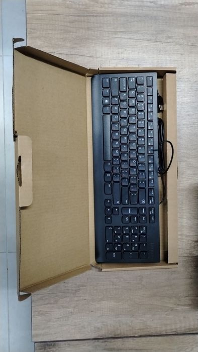 Моноблок Lenovo V30a 22IIL AIO