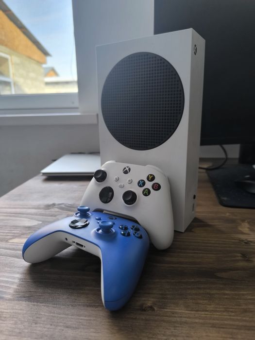Xbox series s продам