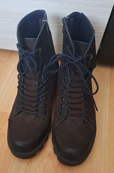 Дамски боти  набук