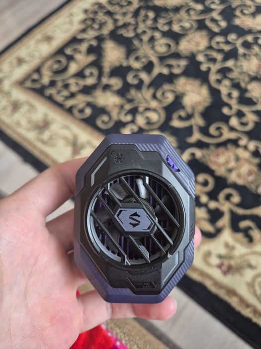 Продаю куллер для телефона