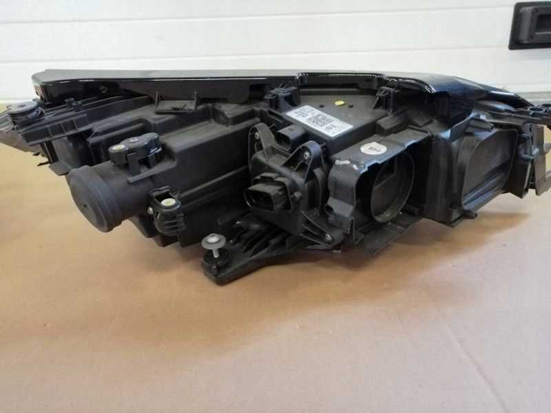 VW Arteon 3G8 far stanga full led dreapta xenon led faruri bi-xenon