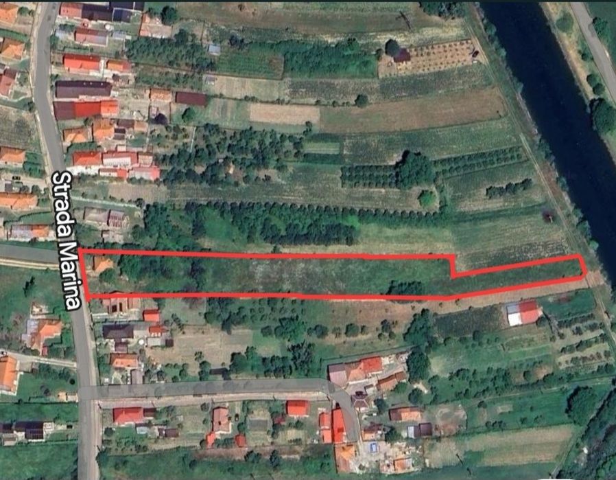 Teren de vanzare pe strada  marina