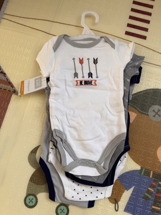 Бебешки бодита с къс ръкав