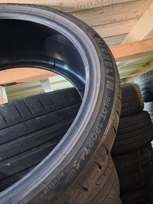 Anvelope second vara 245 35 R21 Michelin 2023