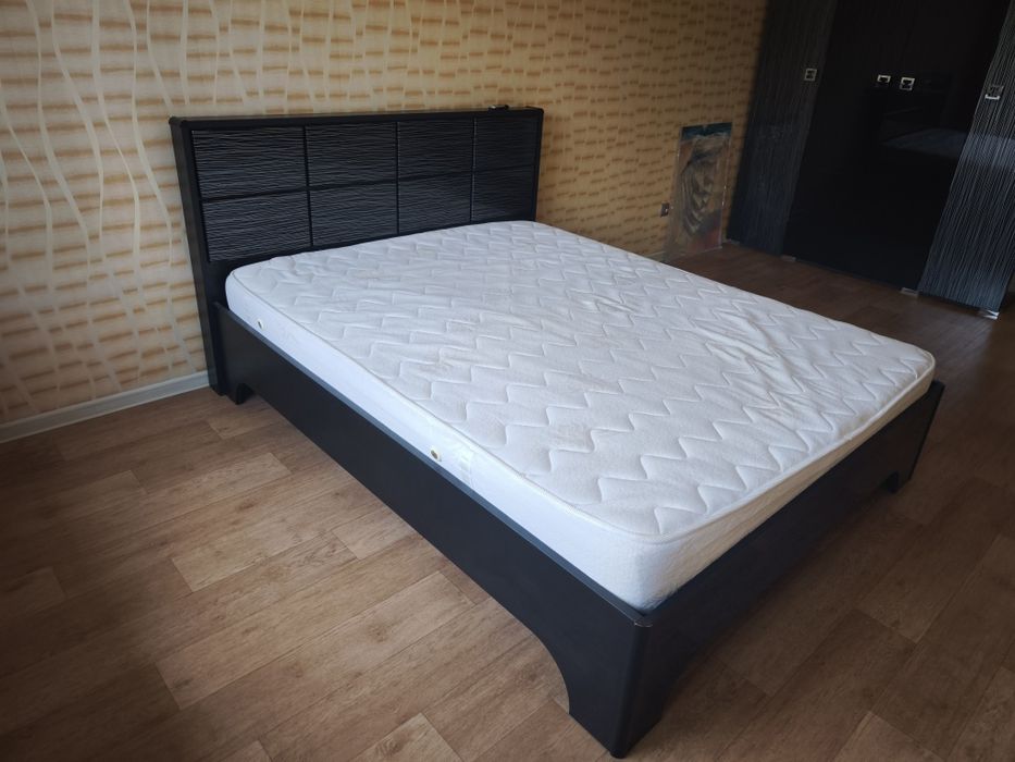 Продам кровать двуспальную