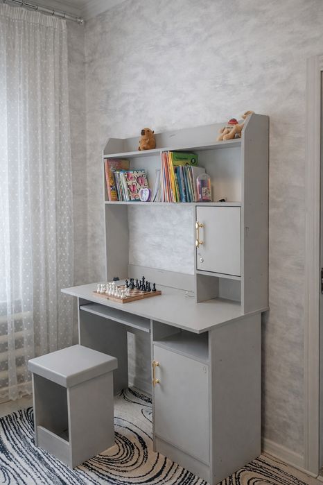 Болалар учун дарс столи