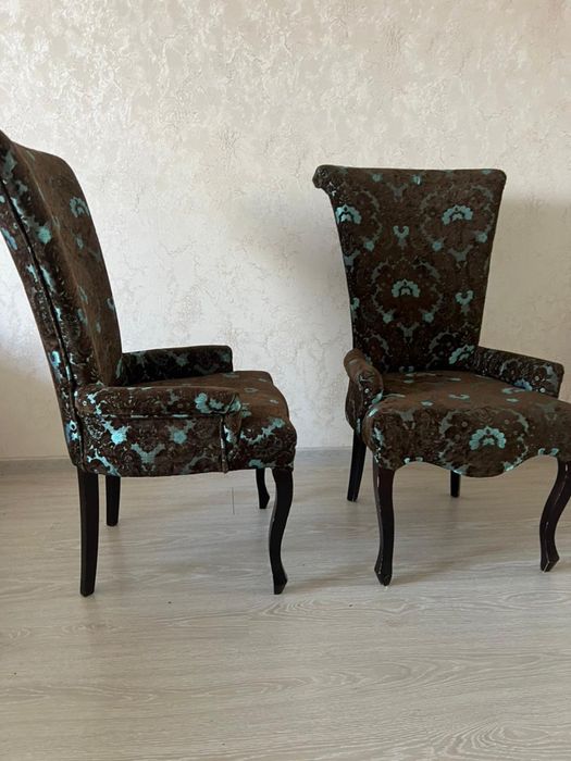 Стулья деревянные