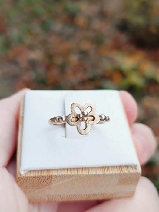 Vechi inel argint 925 placat cu aur.