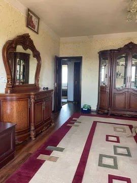 Лабзак Анхор парк 2комнат//8этаж площадь 64м2