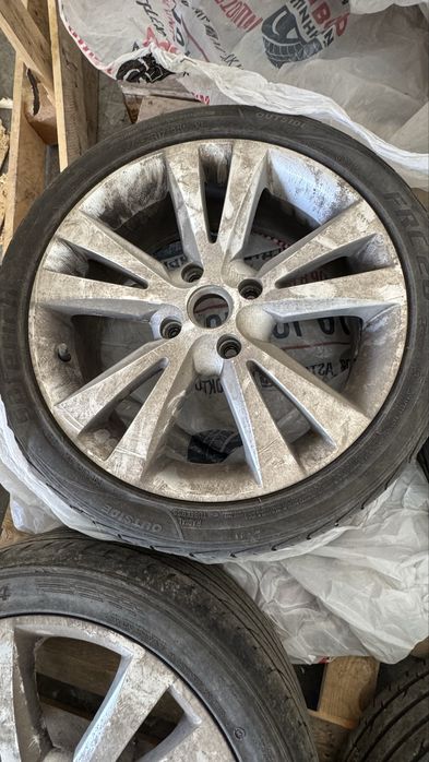 215/45/17 диски с резиной