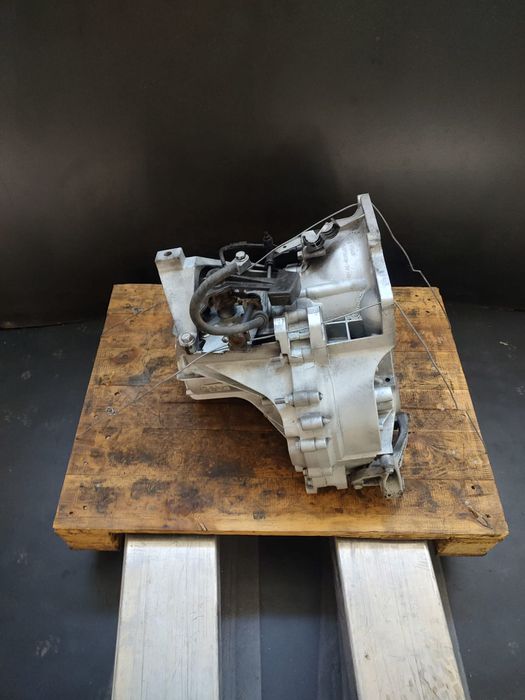 cutie de viteze manuala 5+1 trepte  ford focus 1.6 tdci ,ford c-max...
