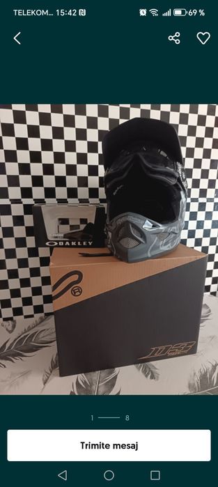 Vând cască Troy Lee Desyng cu ochelari oaklei