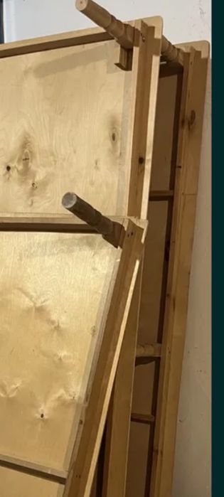 Стол для обеда деревянный