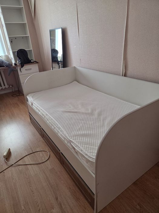 Кровать  160×200 бу