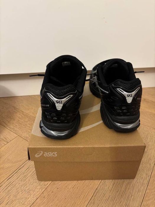 Оригинални ASICS GEL  Безплатна доставка