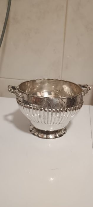 Шампаниера фруктиера сребърен съд