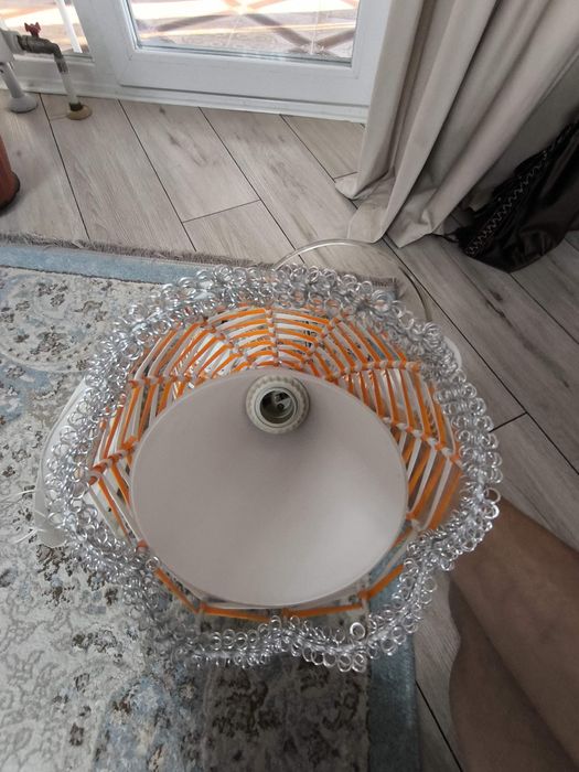 Продам люстру на кухню