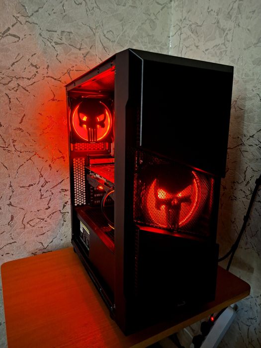 Системный блок игровой.