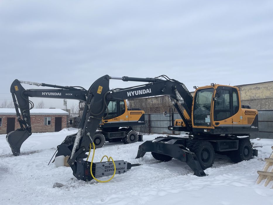 Экскаватор с гидромолотом Демонтаж , Отбойник